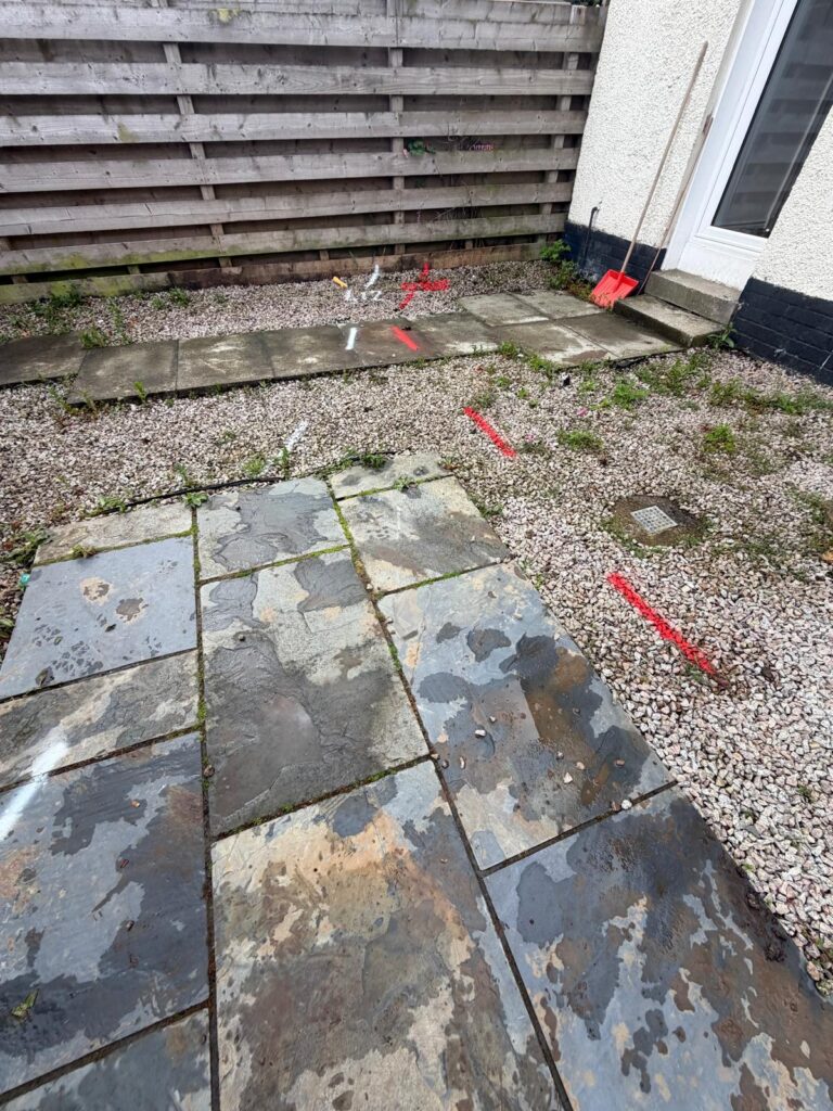 Tracing and mapping underground drainage pipe routes and connections