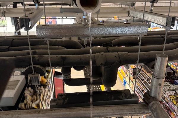 Site photograph from the high-level refrigeration pipe descaling project